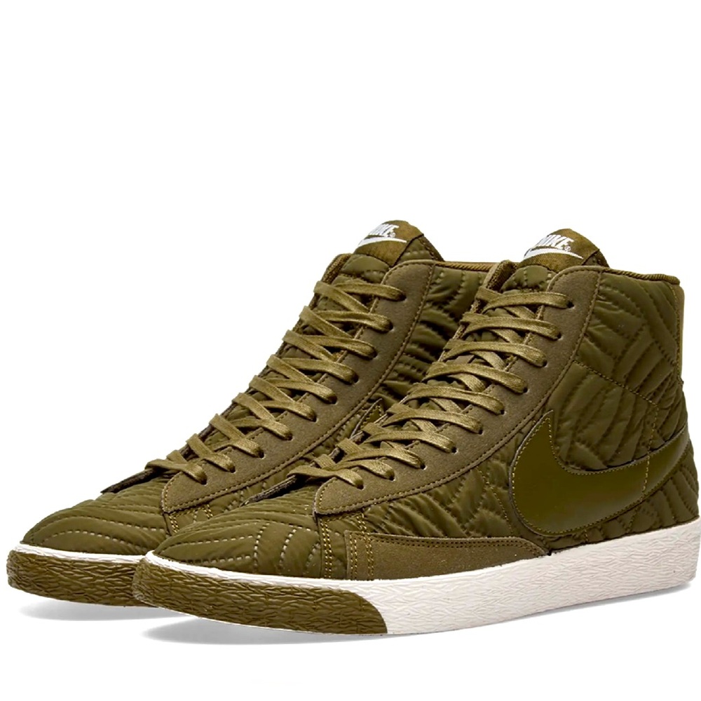 Nike Special Edition Sneakers - image 1